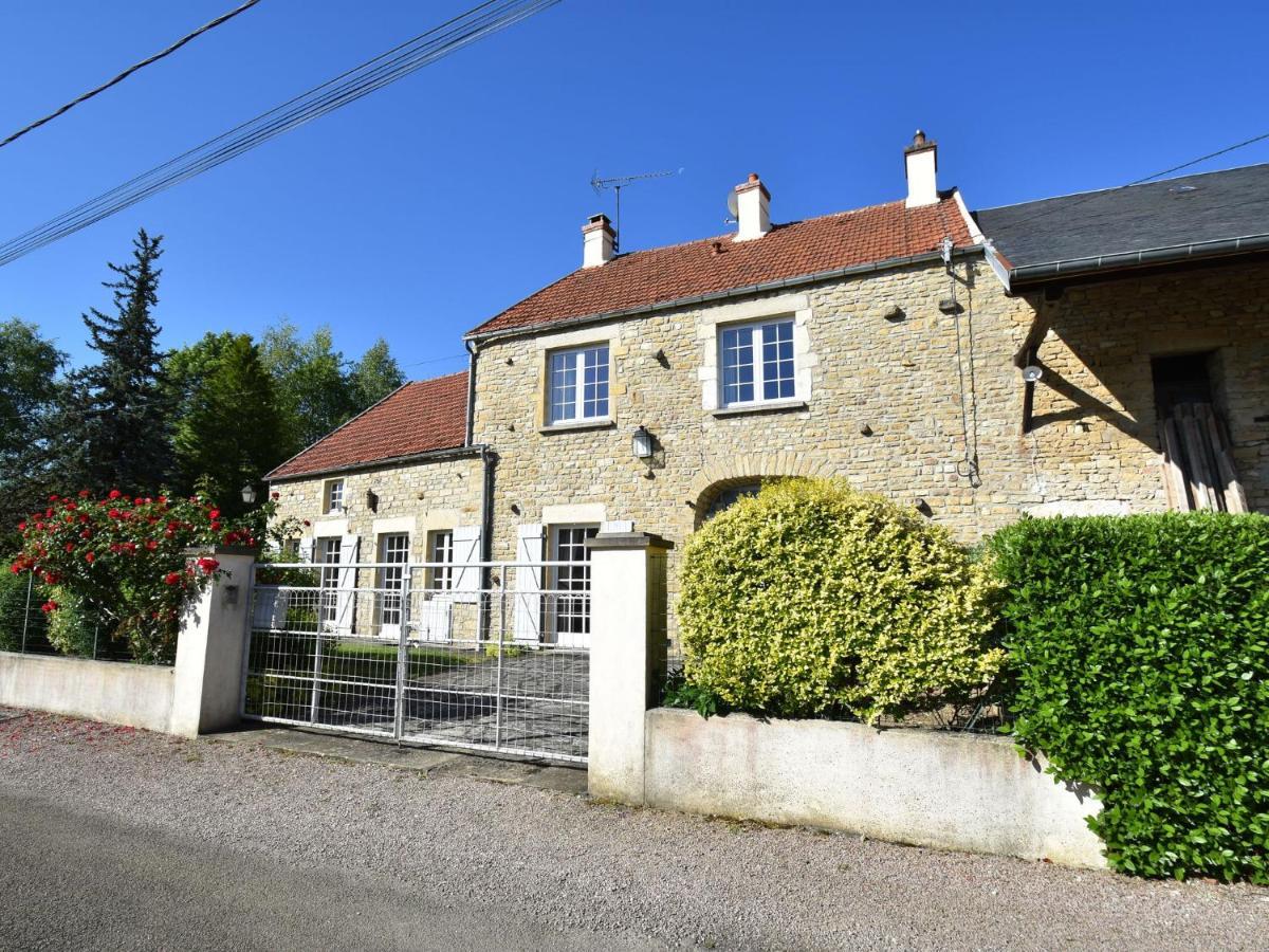 Modern Holiday Home On The Meadows Vault-de-Lugny Oda fotoğraf