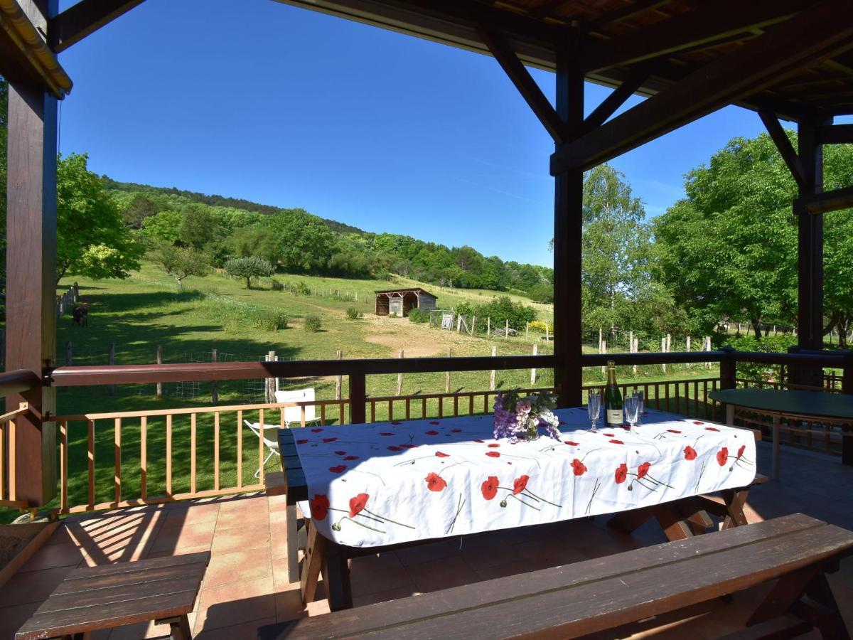 Modern Holiday Home On The Meadows Vault-de-Lugny Oda fotoğraf