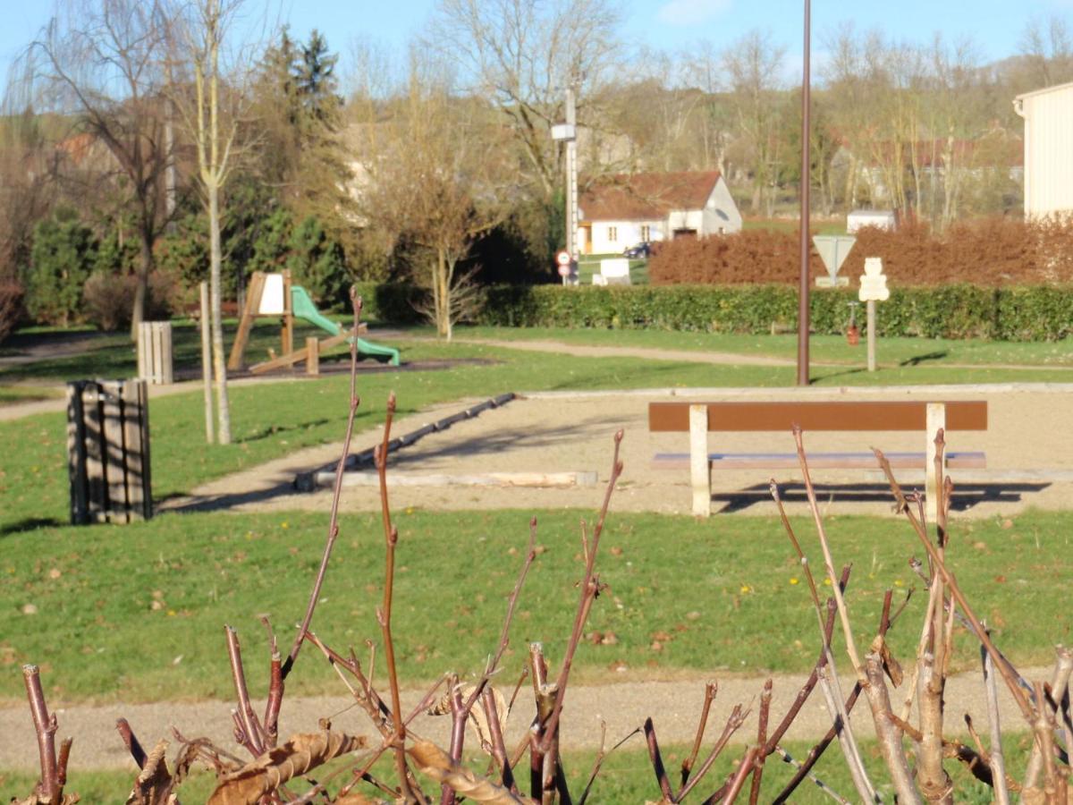 Modern Holiday Home On The Meadows Vault-de-Lugny Oda fotoğraf