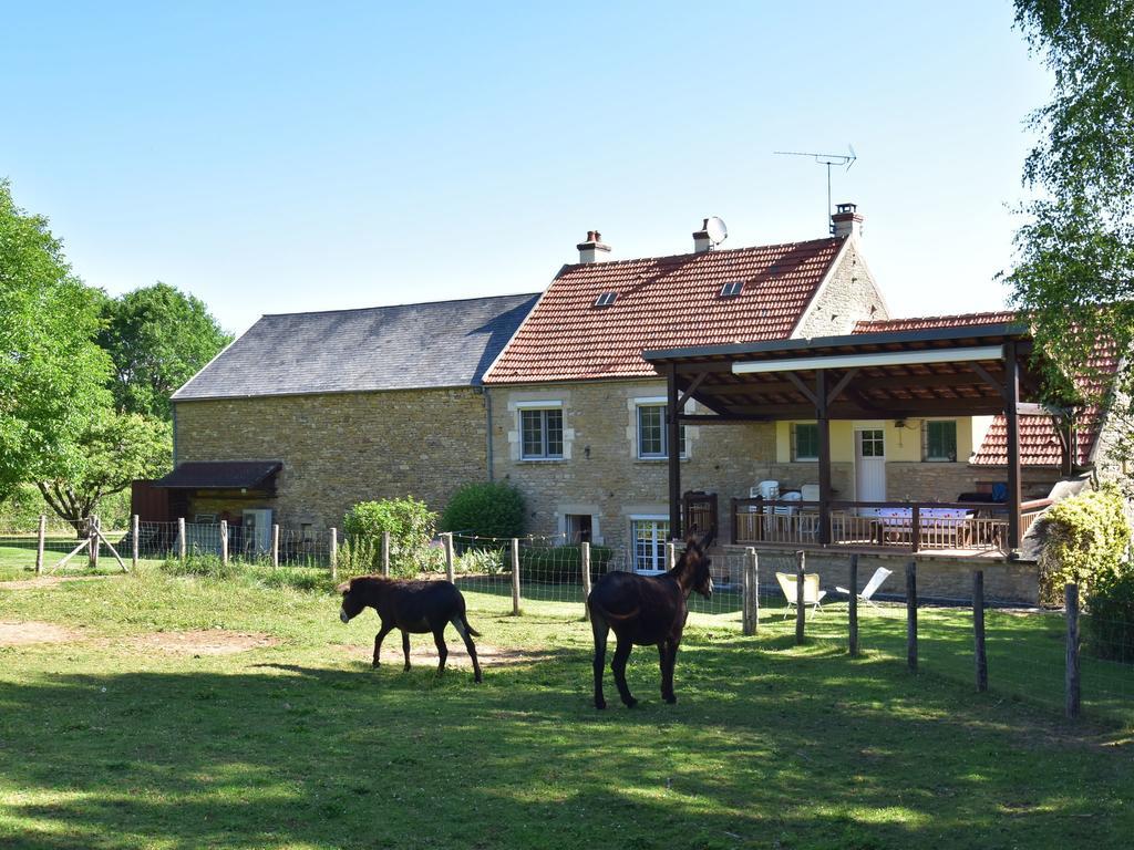 Modern Holiday Home On The Meadows Vault-de-Lugny Oda fotoğraf